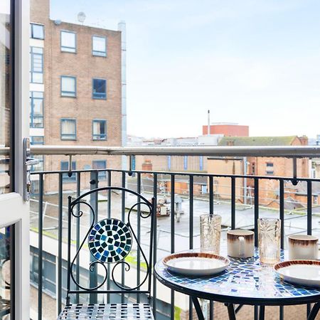 Luxurious Flat At Leicester Town Exterior foto